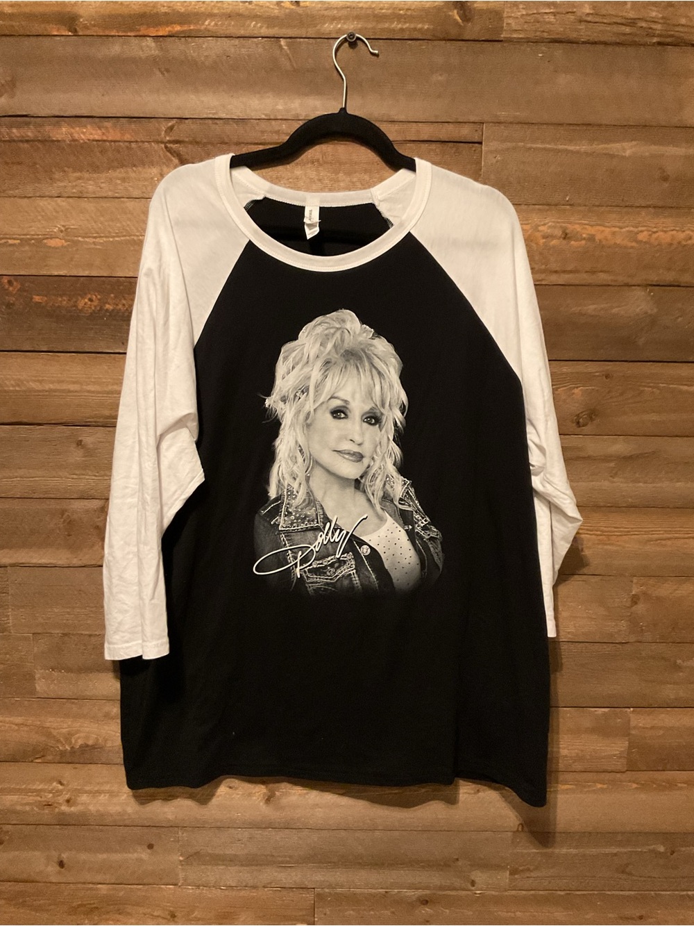 Bella Canvas Women’s Raglan Tee With Dolly Parton Size 2XL
